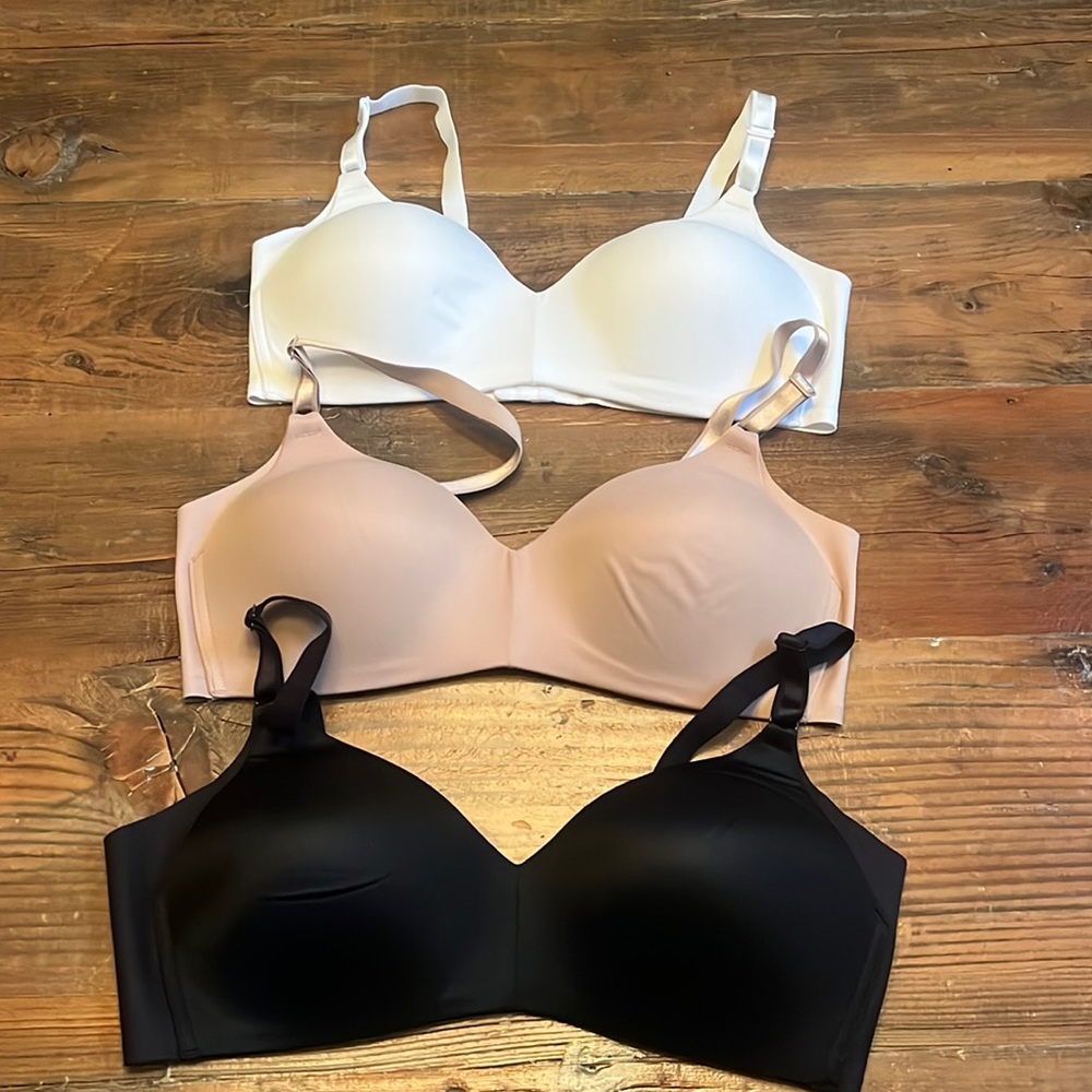 3 Warners wireless Bras